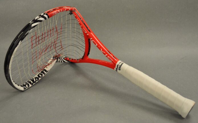 can you play with a cracked tennis racquet frame