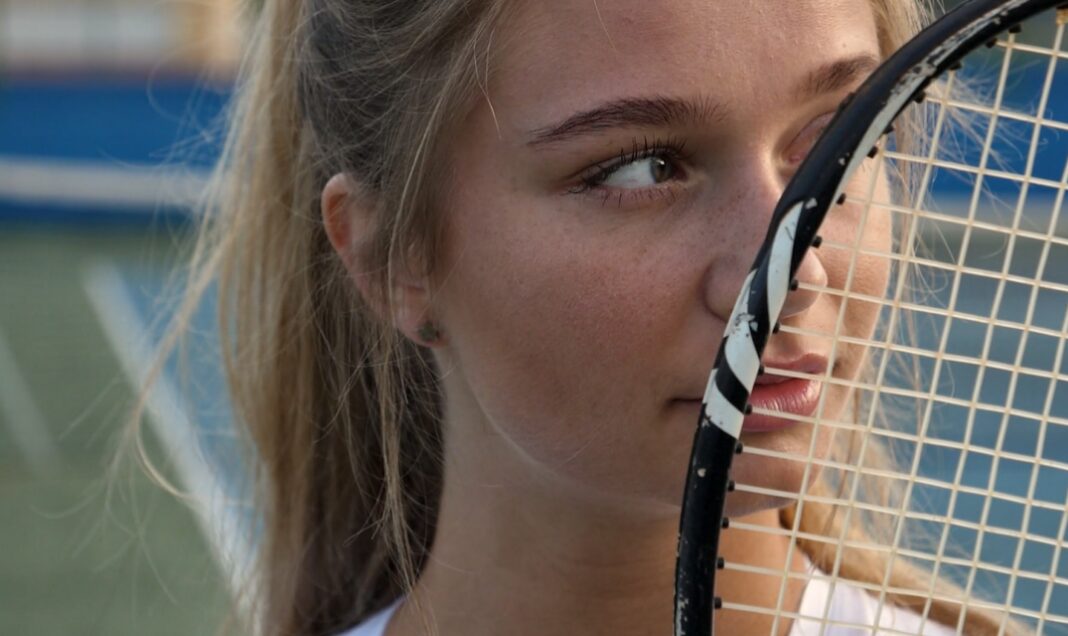 What Are The Health Benefits of Playing Tennis? - TennisTips.org